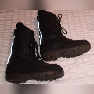 BNWOT Winter/Snowmobile Boots
